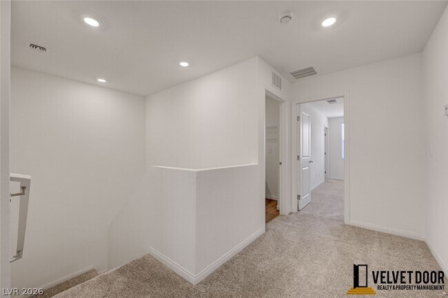 Building Photo - 2725 Luzzi Walk