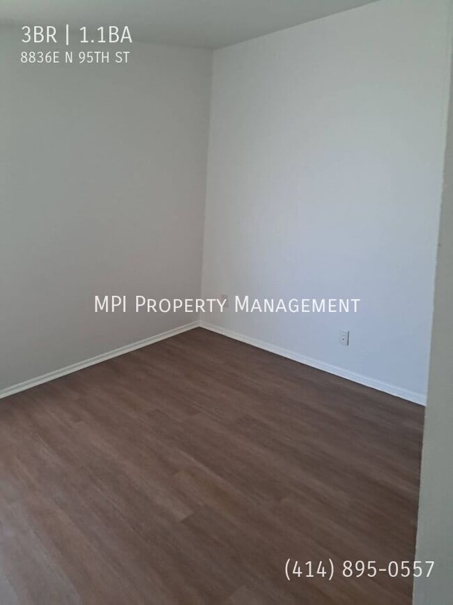 Building Photo - 8836 N 95th St