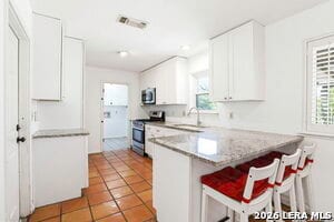 Building Photo - 6118 Forest View