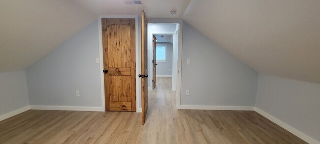 Building Photo - 414 N Madison St