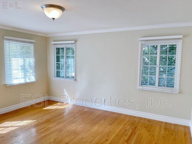 Building Photo - 10951 Massachusetts Ave