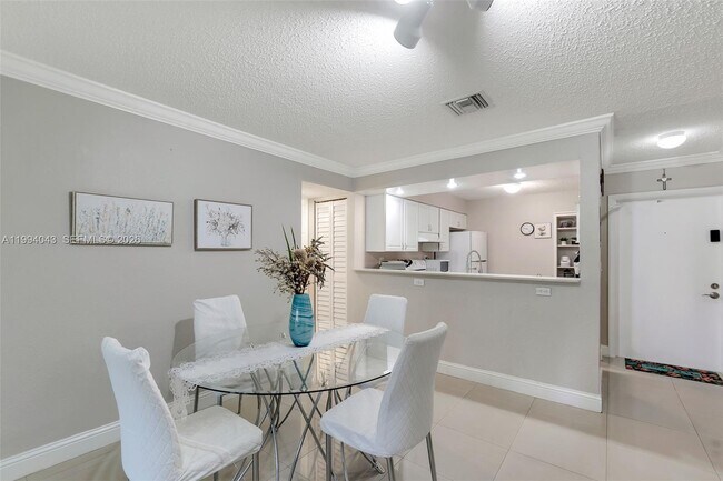 Building Photo - 1001 NW 45th St