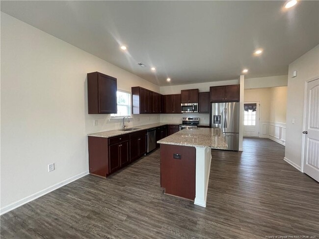Building Photo - 453 Troy Dr