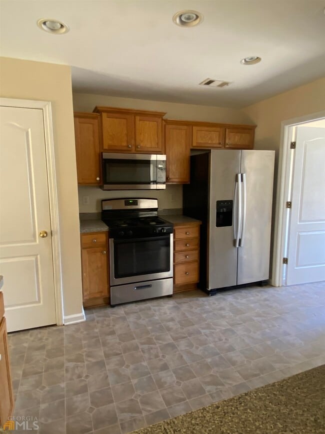 Building Photo - 5120 Roxton Ln