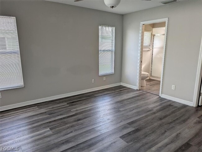 Building Photo - 4614 SW 7th Ave