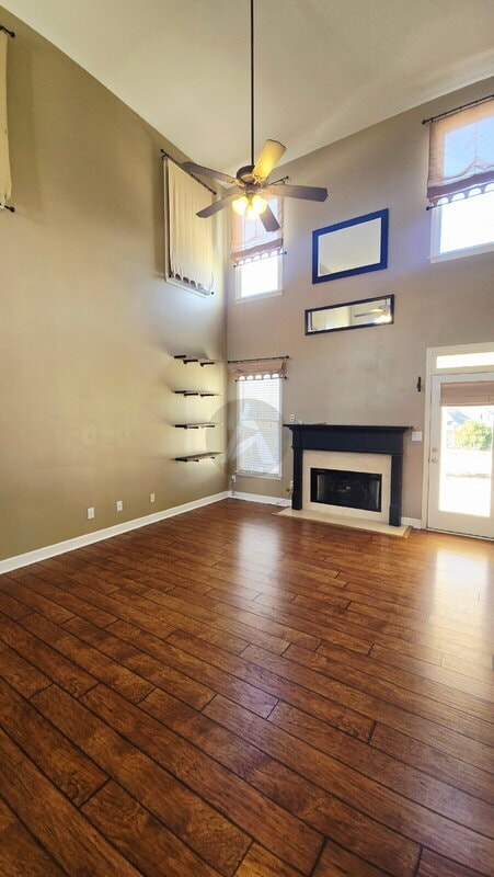 Building Photo - 203 Elmbrook Ln