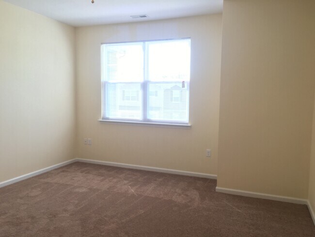 Building Photo - 4315 Farringdon Wy