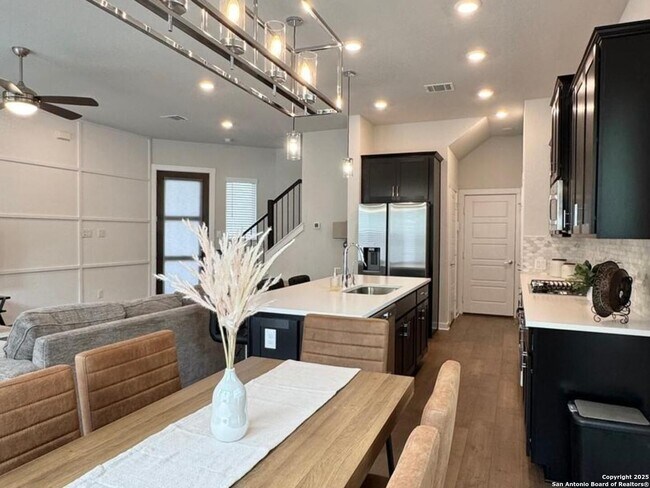 Building Photo - 3 Bedroom/2.5 Bath The Enclave at Whitby Subdivision