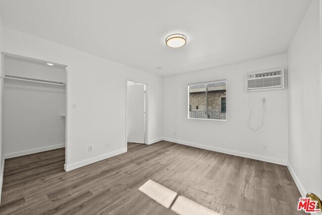 Building Photo - 14333 Haynes St
