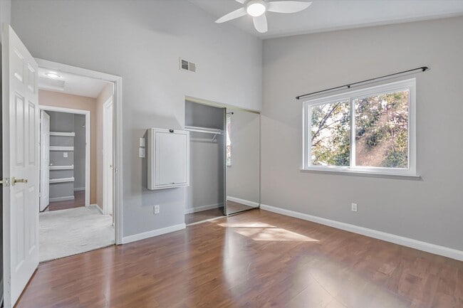 Building Photo - 4100 Diane Dr