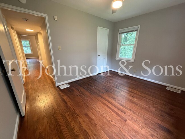 Building Photo - A Great Home Is Waiting For You!