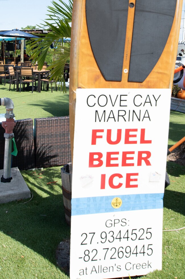 Building Photo - 1000 Cove Cay Dr