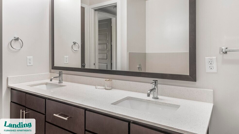 Building Photo - 825 Usener St