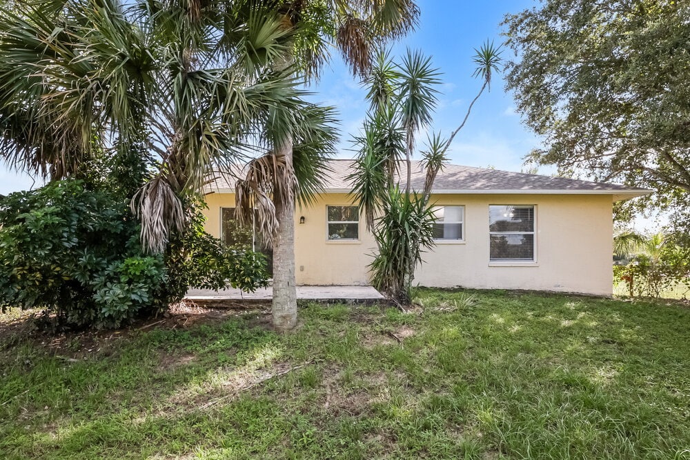 Building Photo - 2831 2nd Ave SE