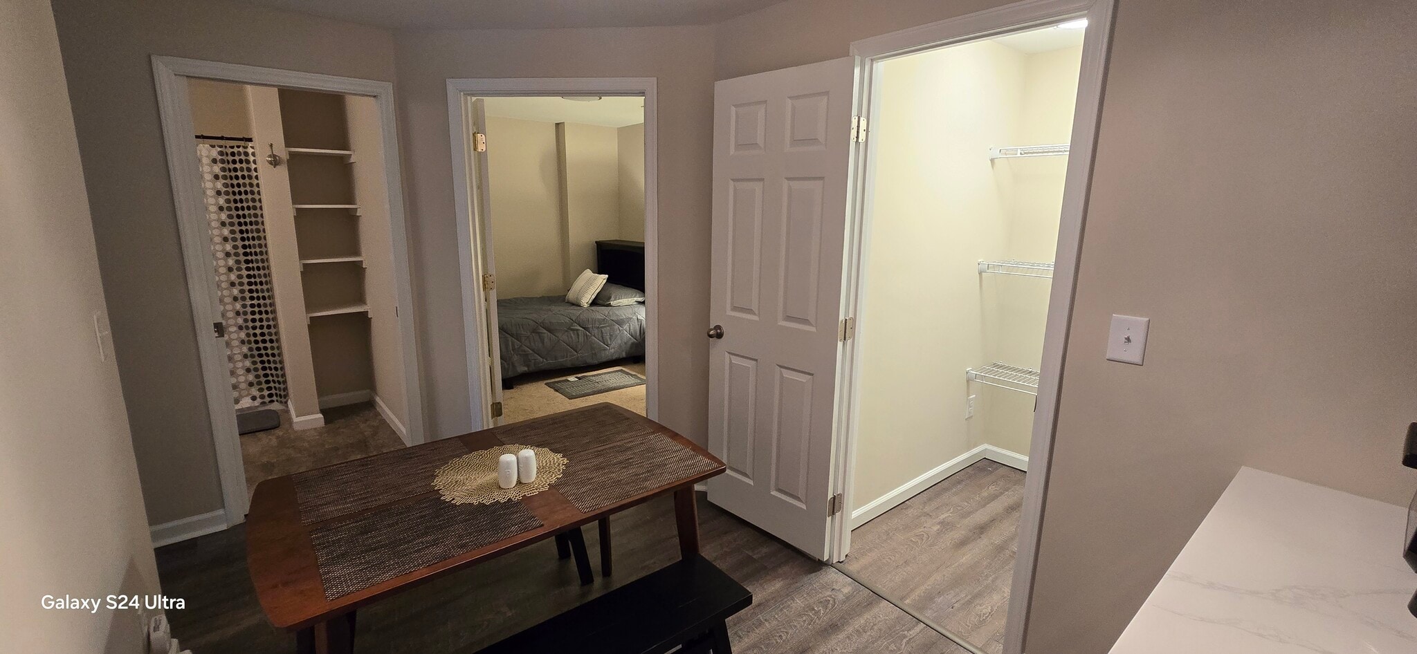 Building Photo - 14423 Hamletville St