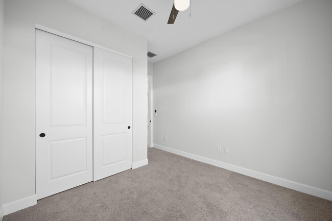 Building Photo - 14208 Lacebark Ln