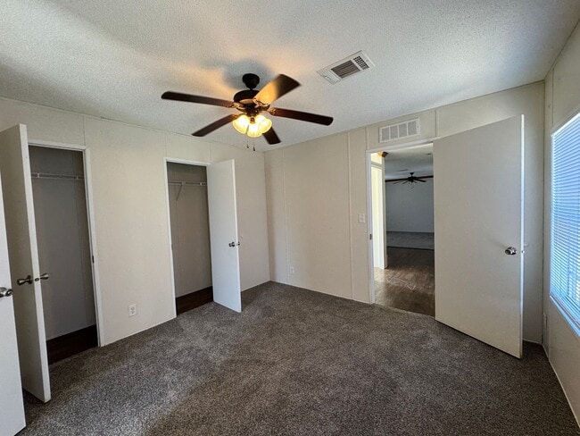 Building Photo - Remodeled 2 Bedroom, 2 Bathroom home in live Oak