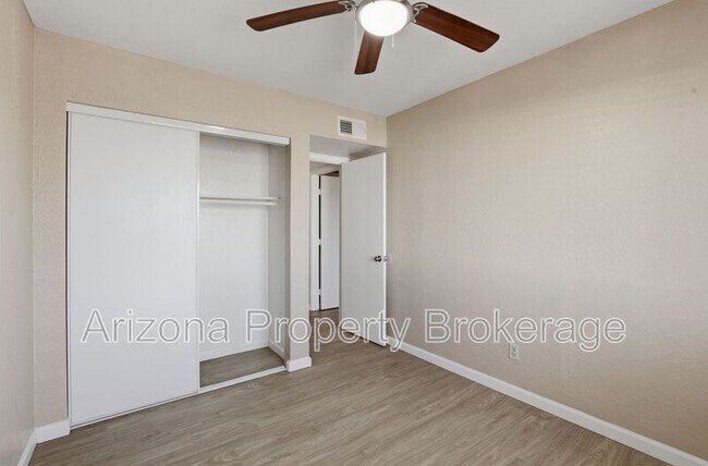 Building Photo - 607 W Rio Salado Pkwy