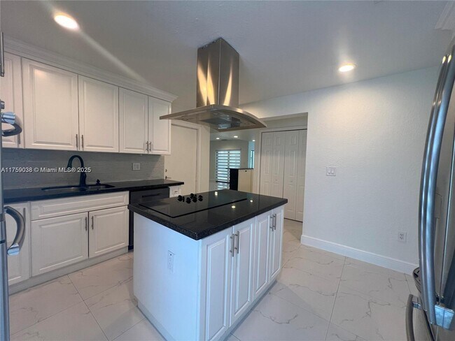 Building Photo - 8735 SW 54th St