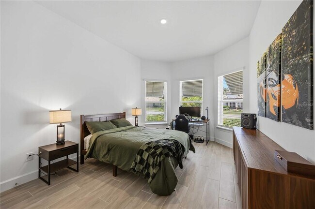 Building Photo - 10116 Silent Night Ln