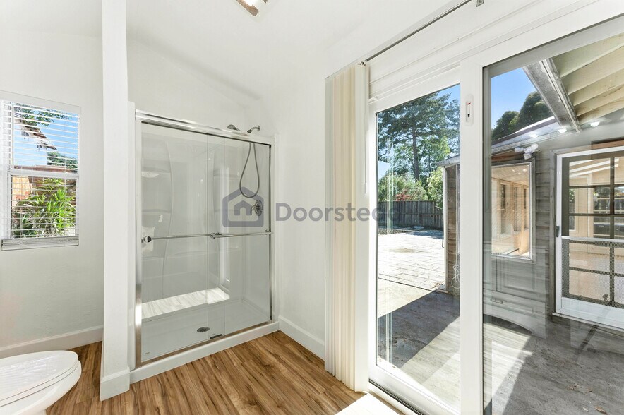 Building Photo - 4533 Utah Dr