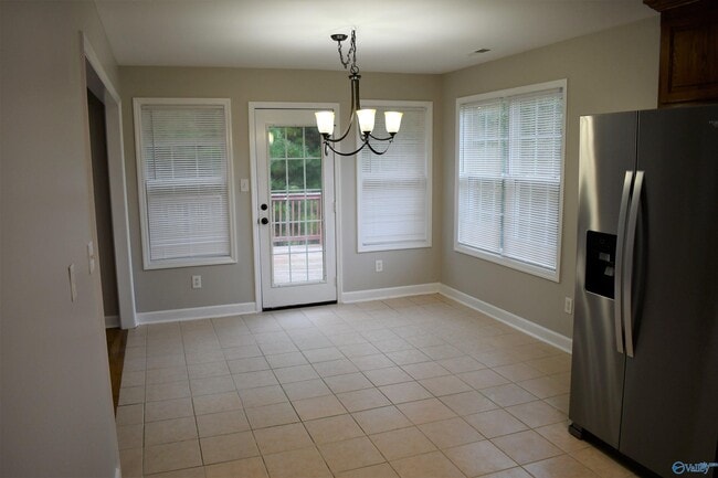 Building Photo - 22873 Horseshoe Bend