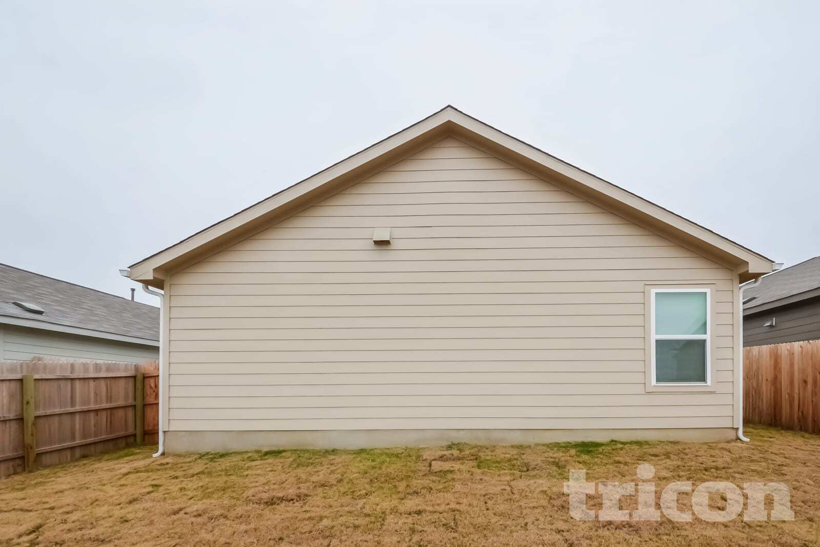 Building Photo - 9726 Marbach Gdn