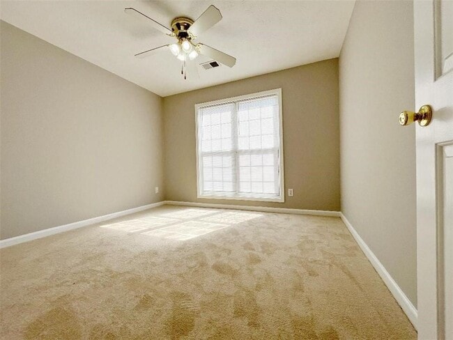 Building Photo - 408 Lee Miller Dr
