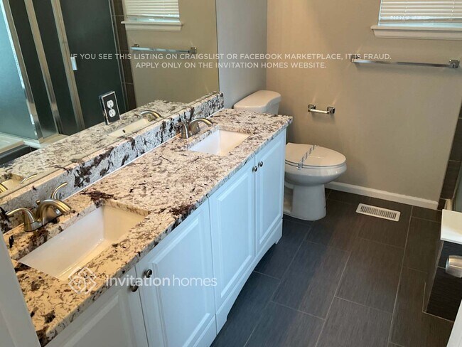 Building Photo - 20581 E Bellewood Pl