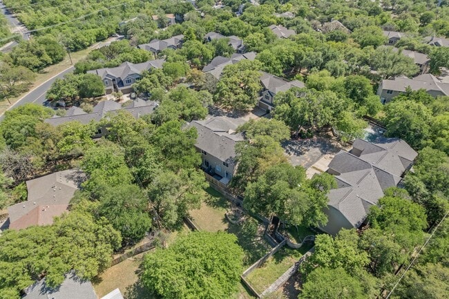 Building Photo - 4501 Whispering Valley Dr