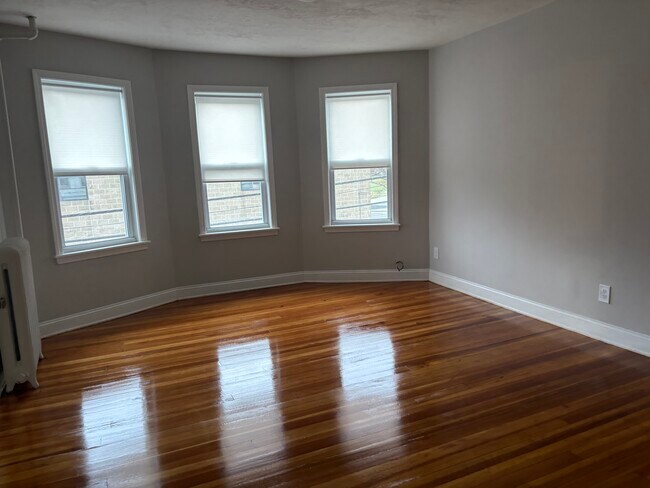 Building Photo - Shirley Street in Winthrop MA