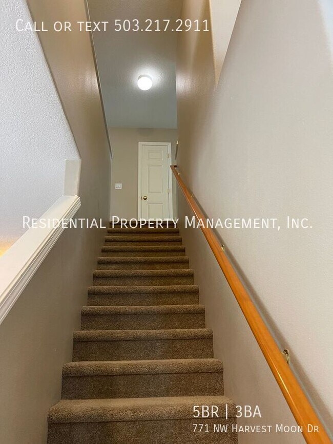 Building Photo - Alderbrook Neighborhood Home is located in...
