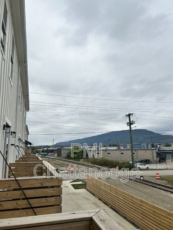 Building Photo - 1671 Adams St