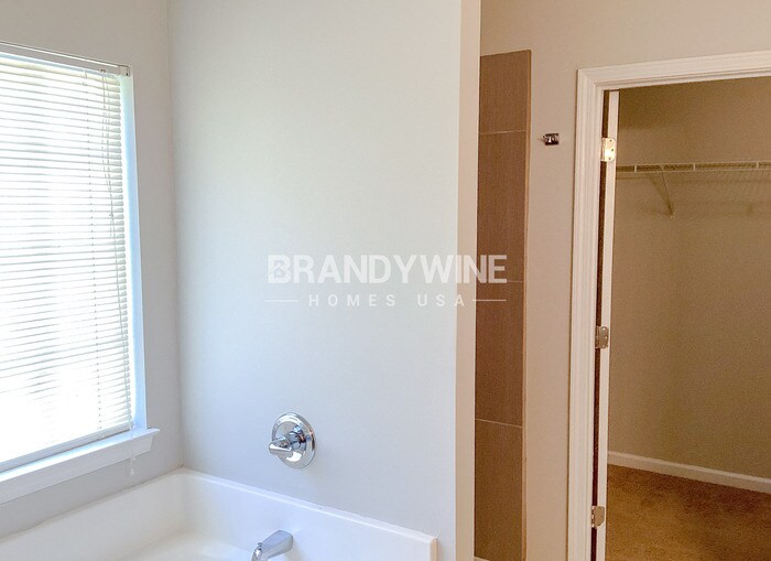 Building Photo - 5877 Pecan Grove