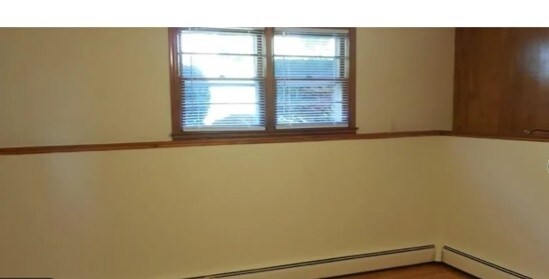 Building Photo - 31 Pinecrest Ave