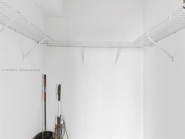 Building Photo - 951 Brickell Ave