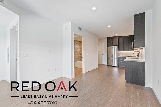 Primary Photo - 11405 Chandler Blvd