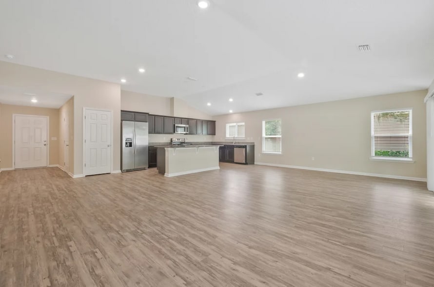 Building Photo - 35 Coastal Village Ln