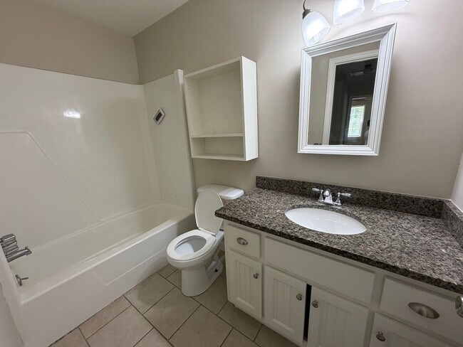 Building Photo - 3/2 House in Woodfin Estates $1,795