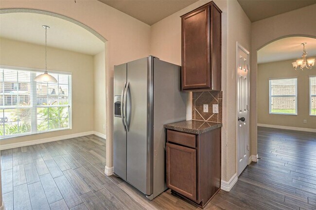 Building Photo - 17822 Aveleigh Ln