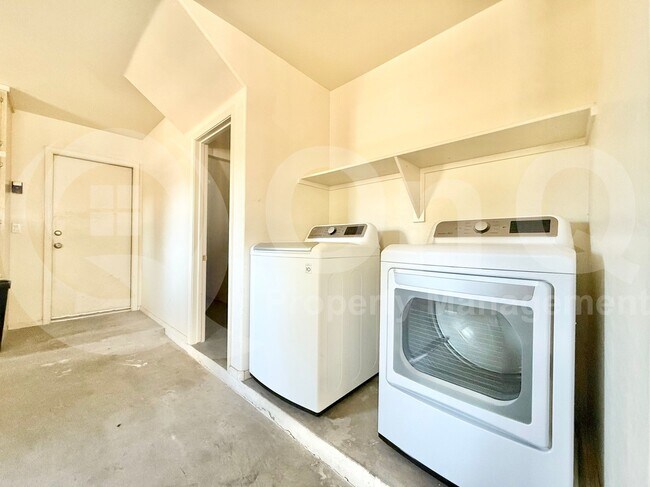 Building Photo - 4144 E Jasper Dr