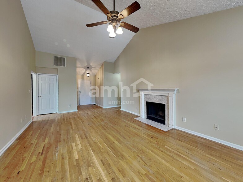 Building Photo - 3257 Tuggle Ives Dr