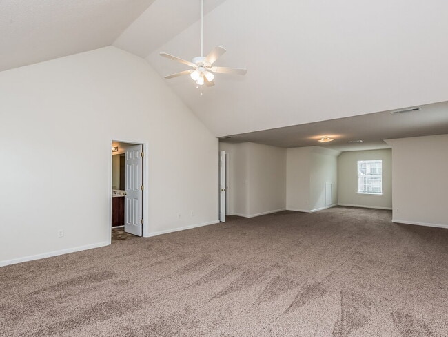 Building Photo - 1008 Spaniel Terrace