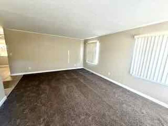 Building Photo - Great home on a cul-de-sac