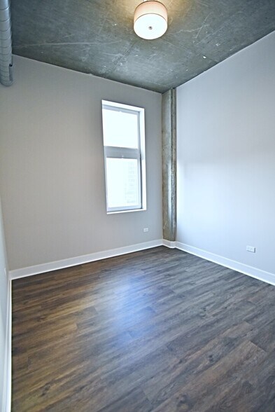 Building Photo - 3801 N Broadway St