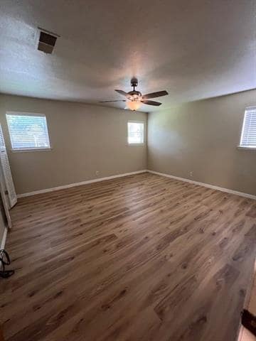 Building Photo - 408 Carnation Ln