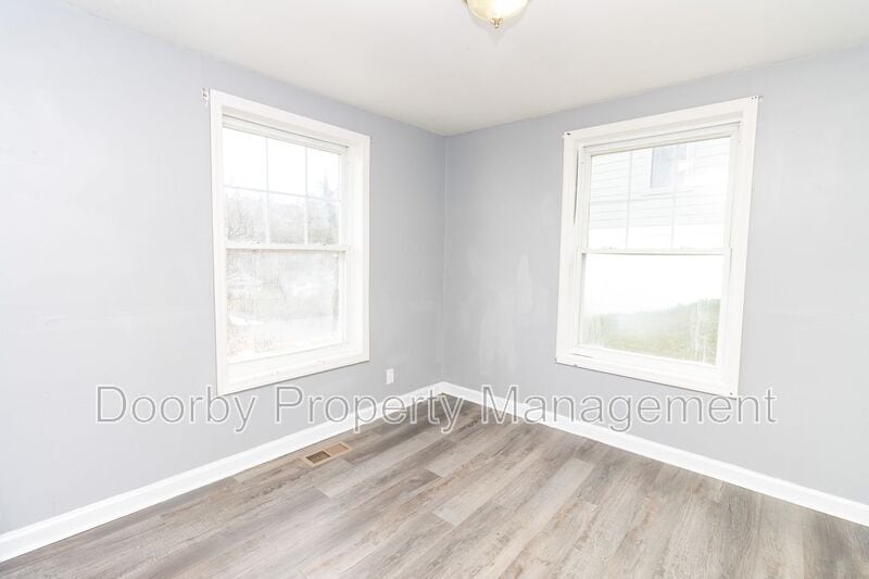 Building Photo - 966 Beason Dr