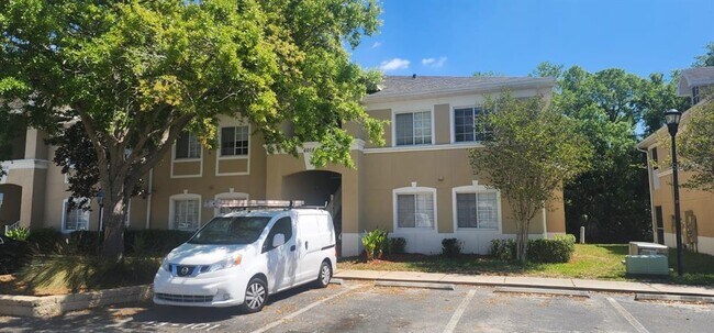 Building Photo - 6014 Portsdale Pl