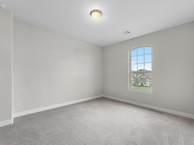 Building Photo - 2107 Jitterbug Ln