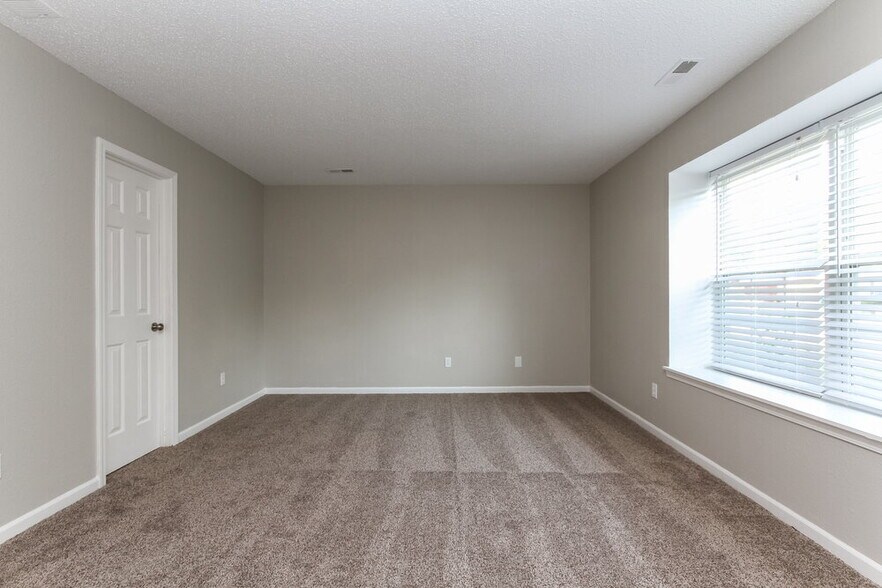 Building Photo - 4052 Caddy Way